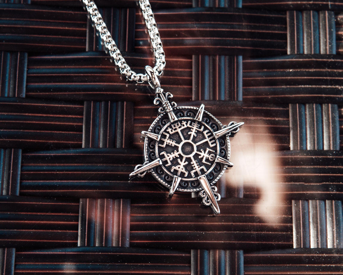 Viking Compass Pendant – Norse Amulet