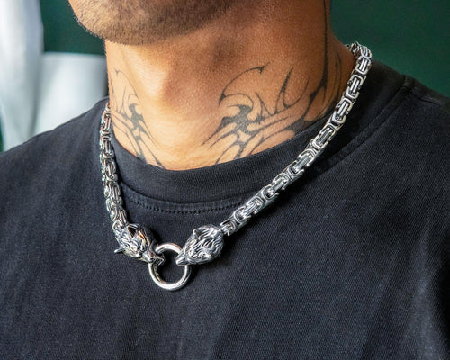 Byzantine Link Wolf Head Clasp Necklace